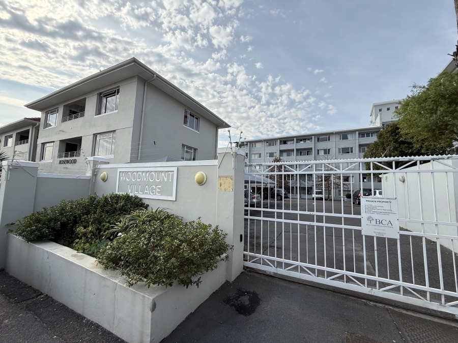 2 Bedroom Property for Sale in Woodstock Western Cape